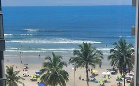 Apartamento com vista mar